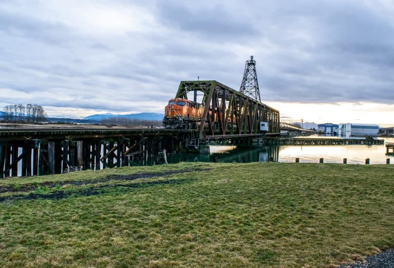 BNSF 6691, ES44C4, Swinomish, bridge, swing, Anacortes, Skagit County, oil, tanker